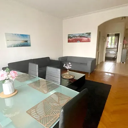 Apartment 6 Minutes Walking From The Train Station 2 *